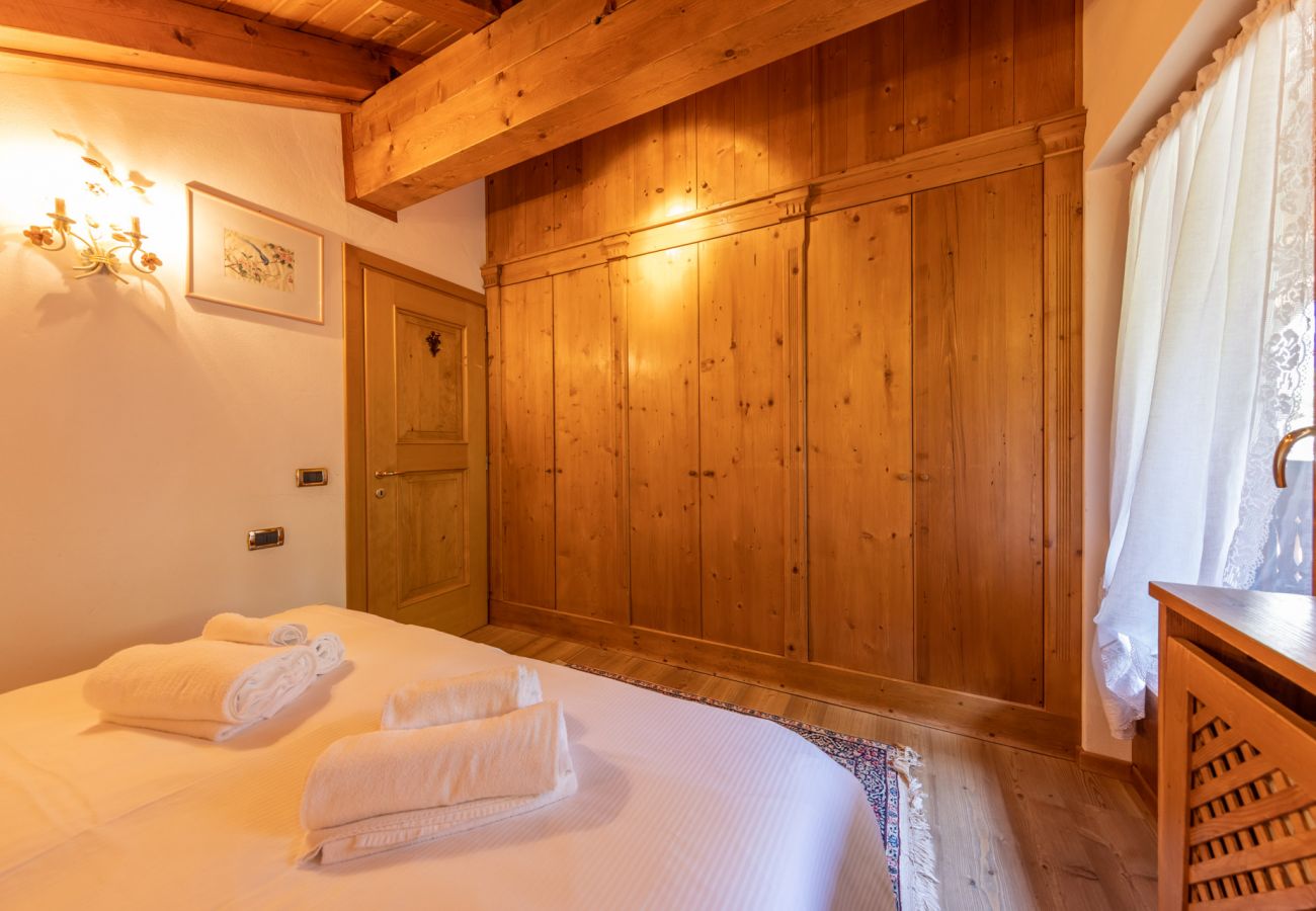 Appartamento a San Vito di Cadore - Casa Belvedere 2 mansarda con vista sulle Dolomiti