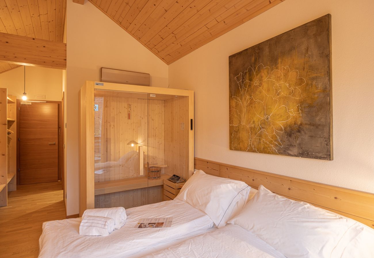 Hotel a Pieve di Cadore - B&B GIALLO - Camera Wellness Genzianella