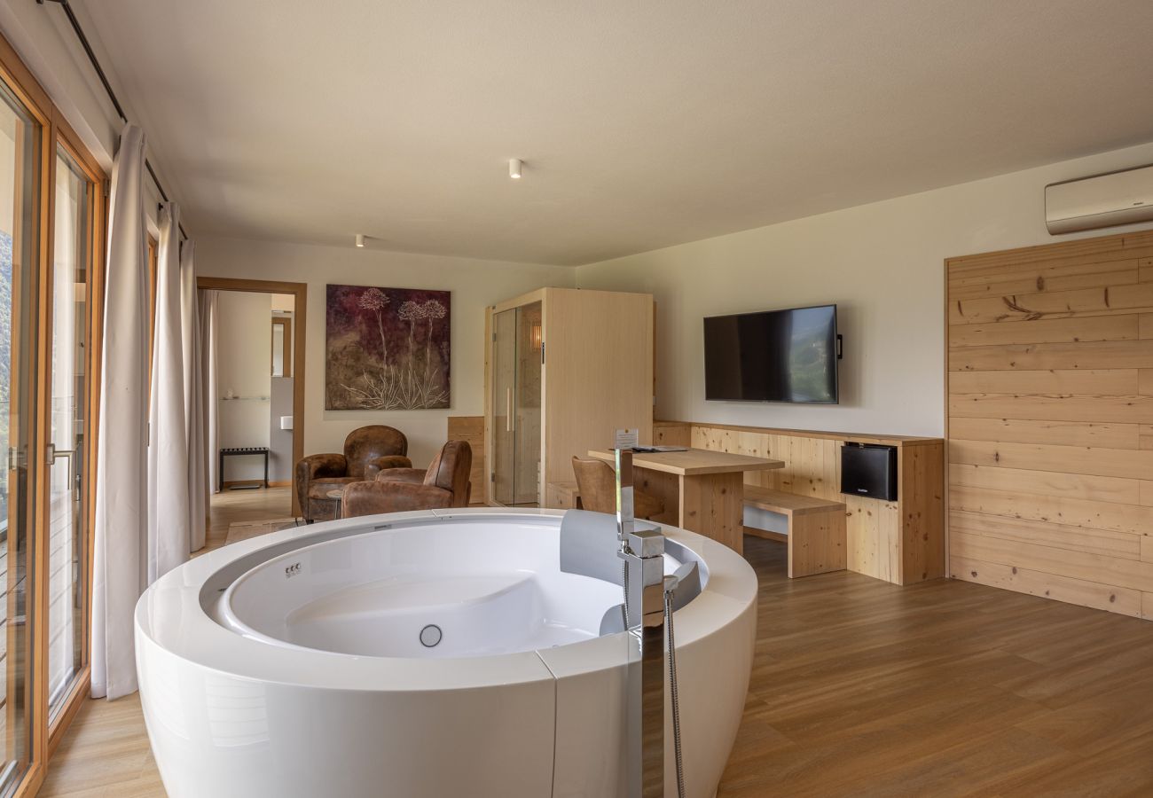 Affitto per camere a Pieve di Cadore - B&B GIALLO - Junior Suite Wellness Nigritella