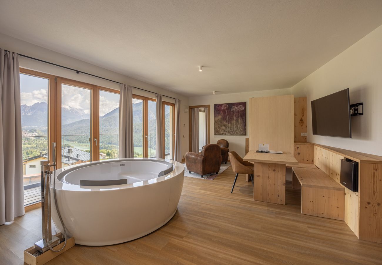 Affitto per camere a Pieve di Cadore - B&B GIALLO - Junior Suite Wellness Nigritella