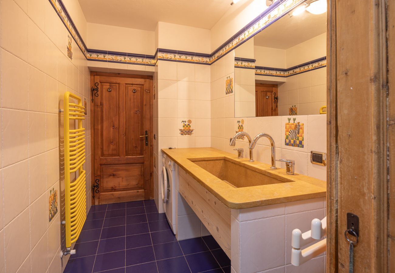 Appartamento a Cortina d´Ampezzo - Casa Da l'Oio con balcone e vista Dolomiti