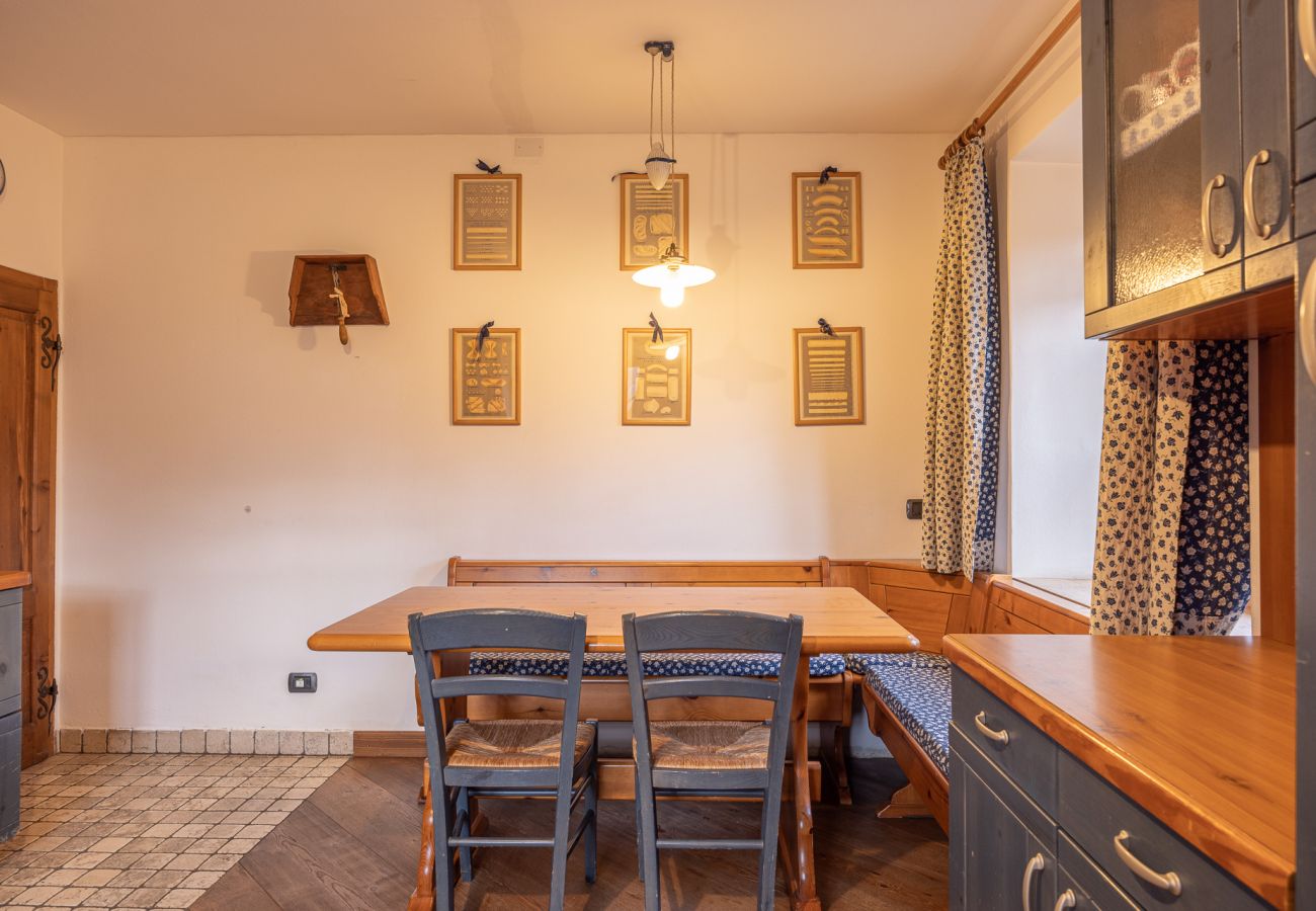 Appartamento a Cortina d´Ampezzo - Casa Da l'Oio con balcone e vista Dolomiti