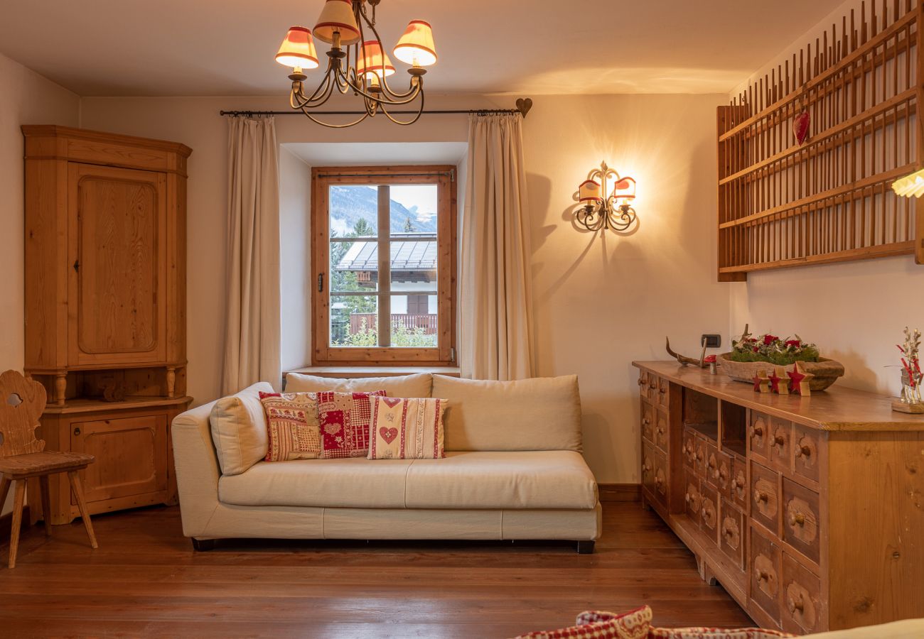 Appartamento a Cortina d´Ampezzo - Casa Da l'Oio con balcone e vista Dolomiti