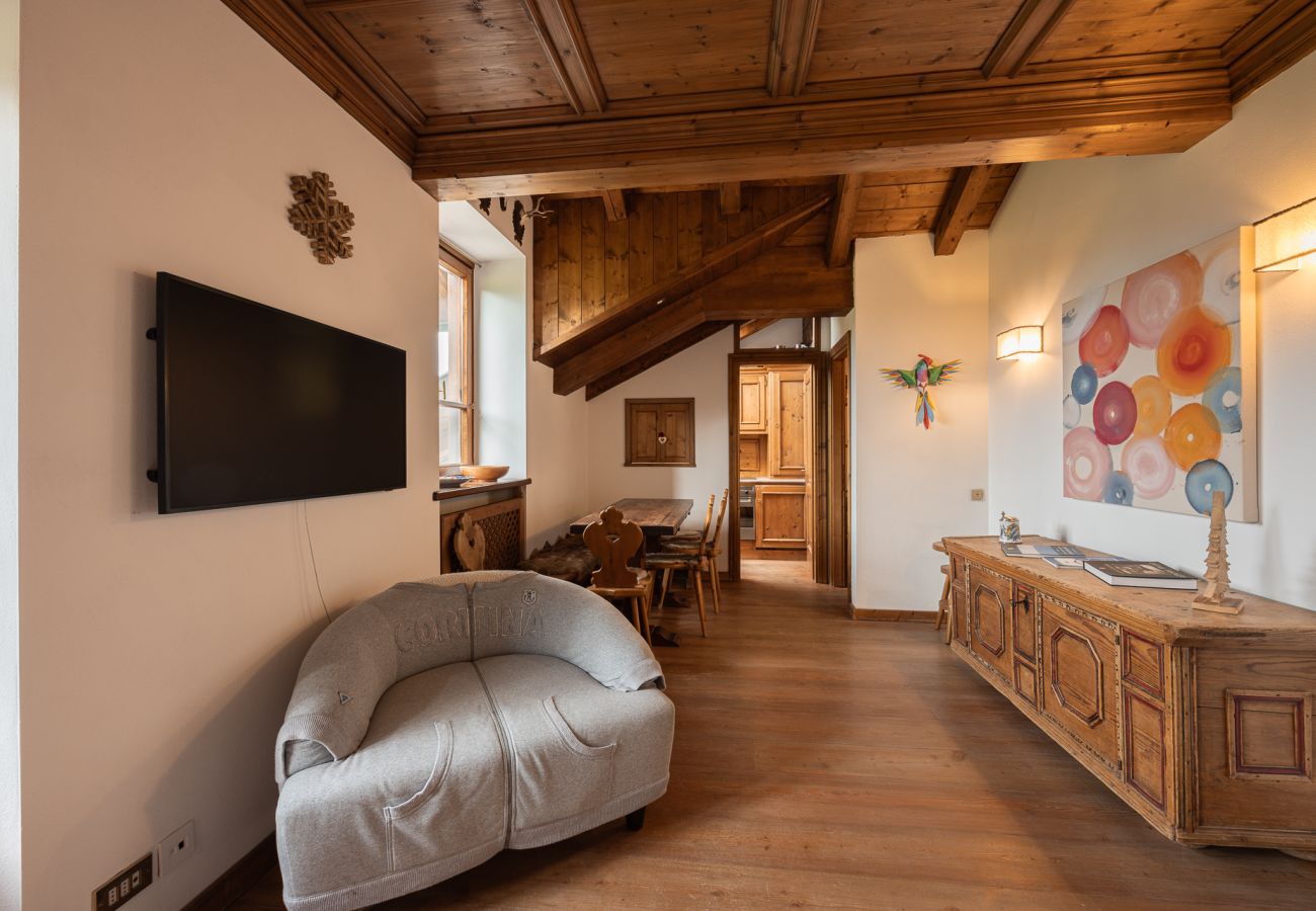 Appartamento a Cortina d´Ampezzo - Casa Blue Lodge, panoramica e confortevole