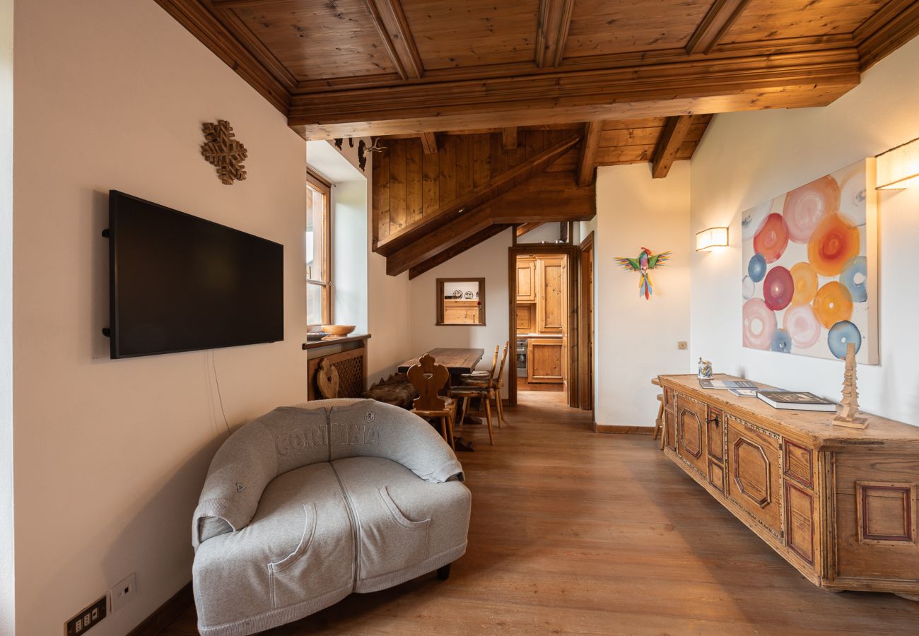 Appartamento a Cortina d´Ampezzo - Casa Blue Lodge, panoramica e confortevole