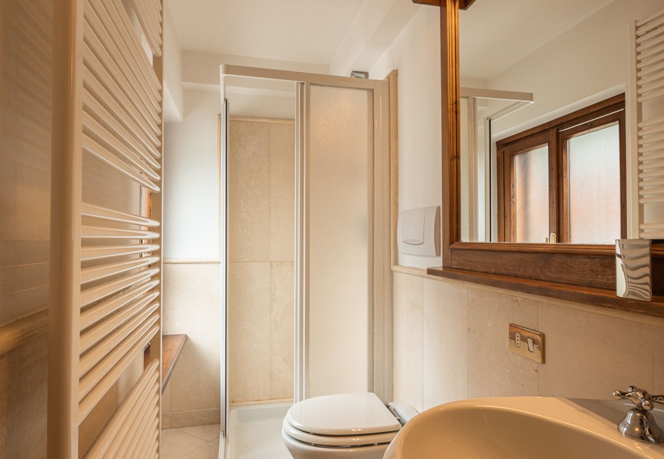 Appartamento a Cortina d´Ampezzo - Casa Blue Lodge, panoramica e confortevole