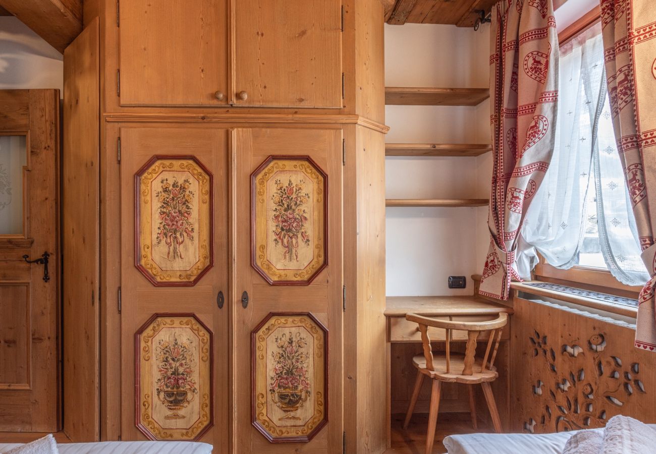 Appartamento a Cortina d´Ampezzo - Casa Col, vicina alle piste da sci con vista Dolomiti