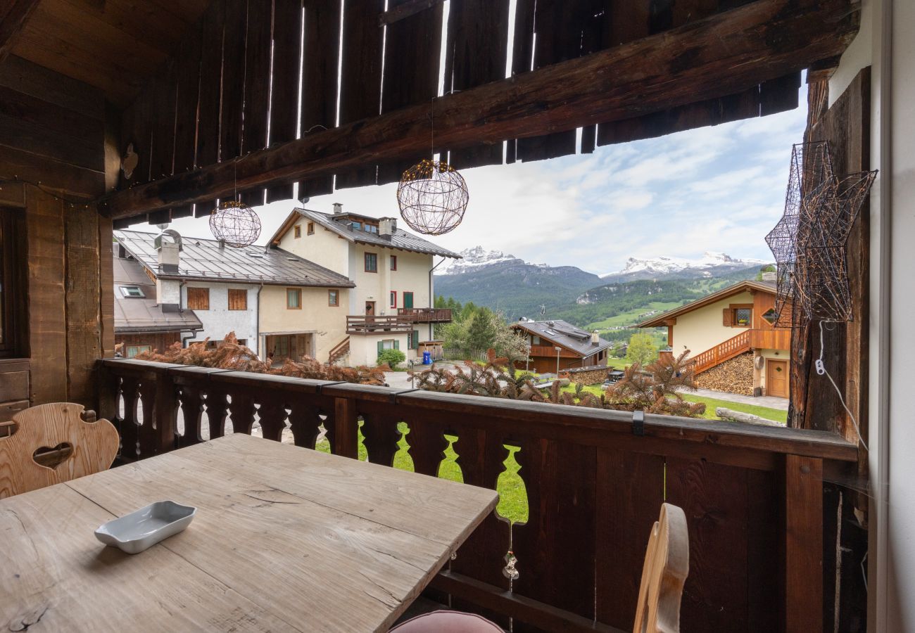 Appartamento a Cortina d´Ampezzo - Casa Verocip, una mansarda panoramica vista Dolomiti