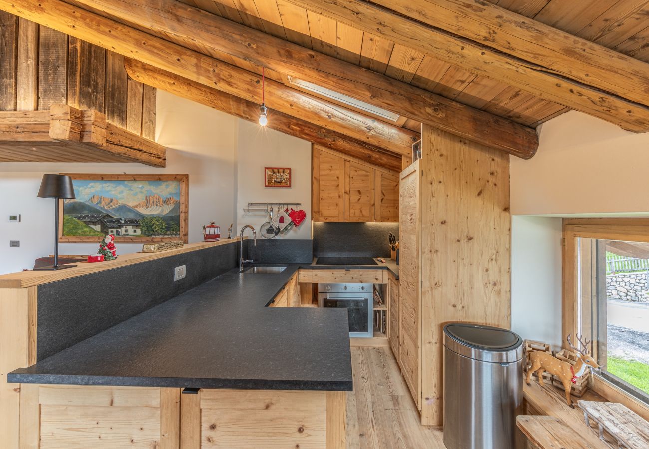 Appartamento a Cortina d´Ampezzo - Casa Verocip, una mansarda panoramica vista Dolomiti