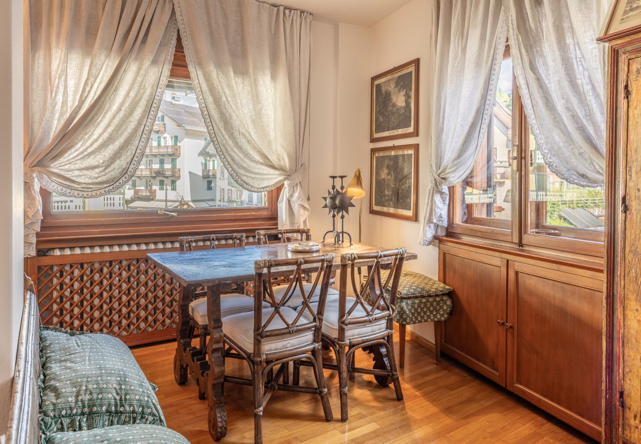 Appartamento a Cortina d´Ampezzo - Casa Bigontina 19, ampia e in centro a Cortina 