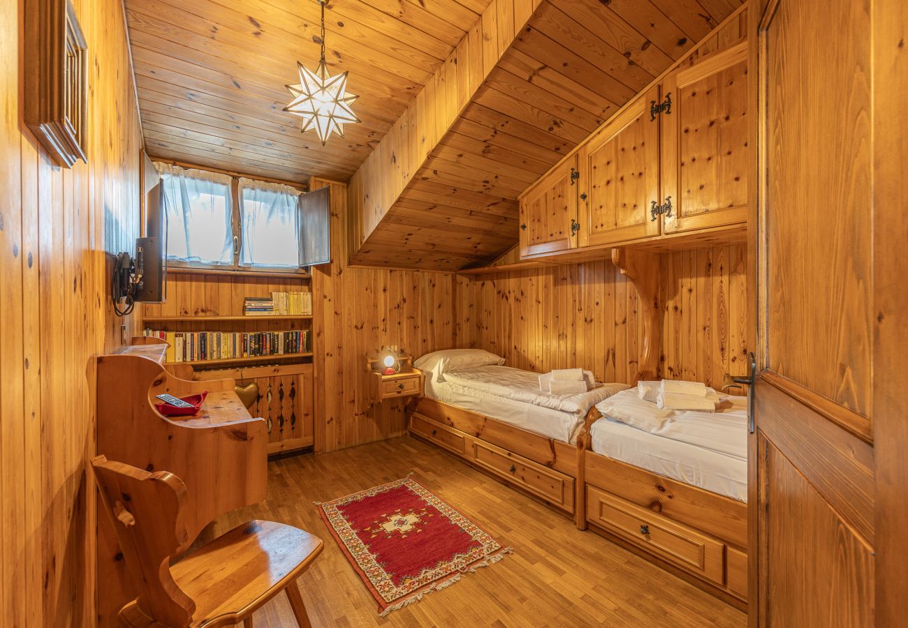 Appartamento a Cortina d´Ampezzo - Casa Fior di Ghiaccio, ideale per famiglie  Appartamento a Cortina d´Ampezzo - Casa Fior di Ghiaccio, ideale per famiglie
