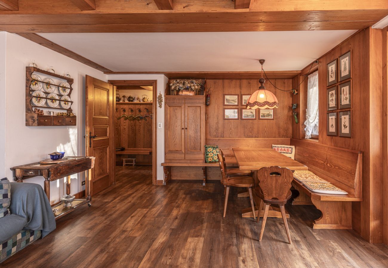 Appartamento a Cortina d´Ampezzo - Casa Funivia 2, a pochi passi dalla cabinovia e dal centro