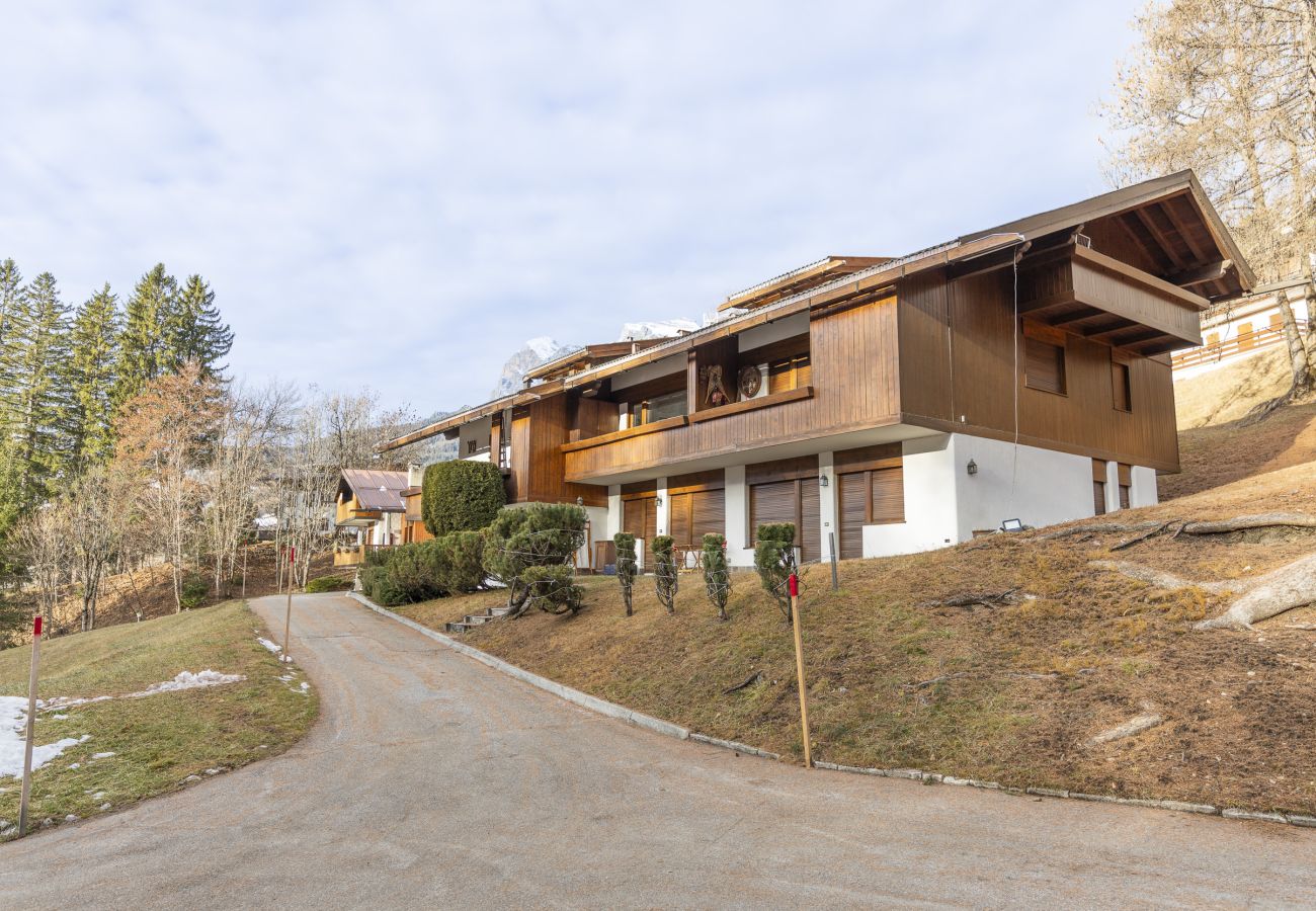 Appartamento a Cortina d´Ampezzo - Casa Funivia 2, a pochi passi dalla cabinovia e dal centro