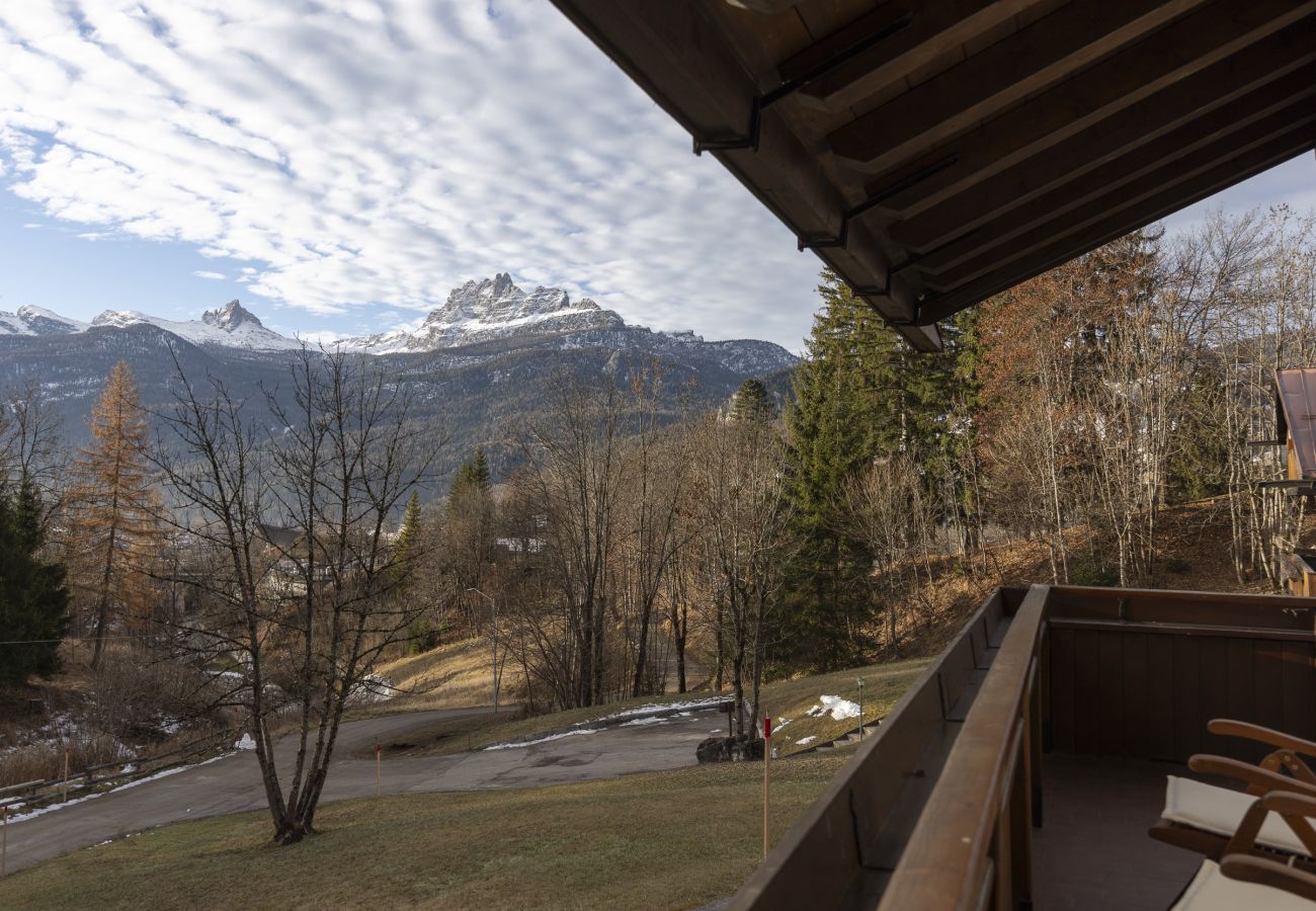 Appartamento a Cortina d´Ampezzo - Casa Funivia 2, a pochi passi dalla cabinovia e dal centro