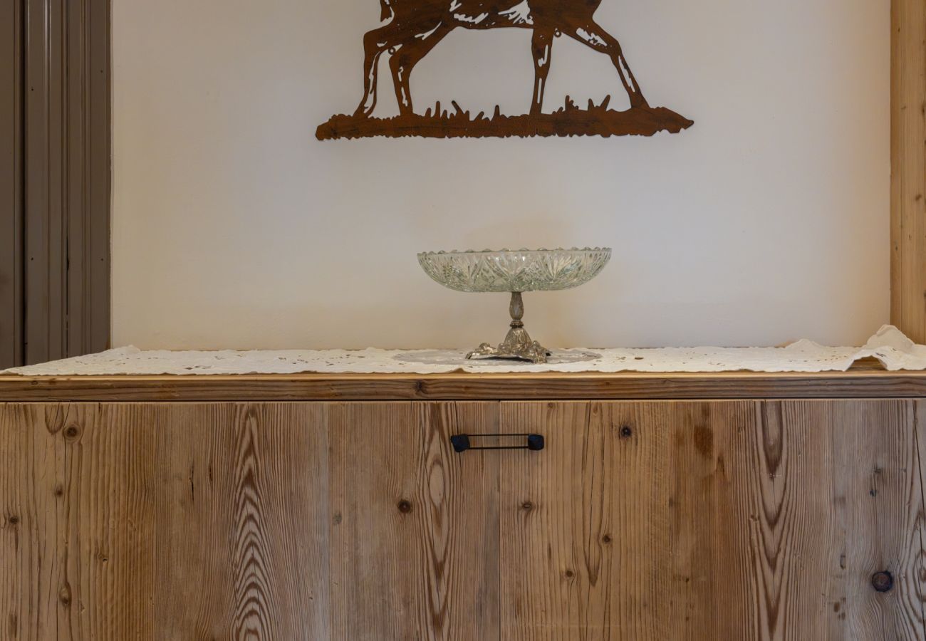 Appartamento a Cortina d´Ampezzo - Casa Cosulich, elegante con patio arredato e vista Dolomiti
