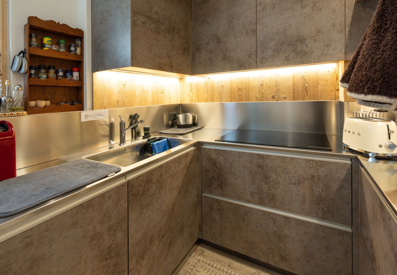 Appartamento a Cortina d´Ampezzo - Casa Cosulich, elegante con patio arredato e vista Dolomiti