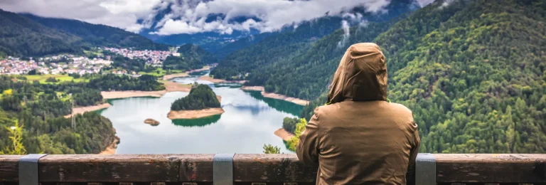 Soggiorna nel cuore delle Dolomiti: relax e avventura ti aspettano in Cadore