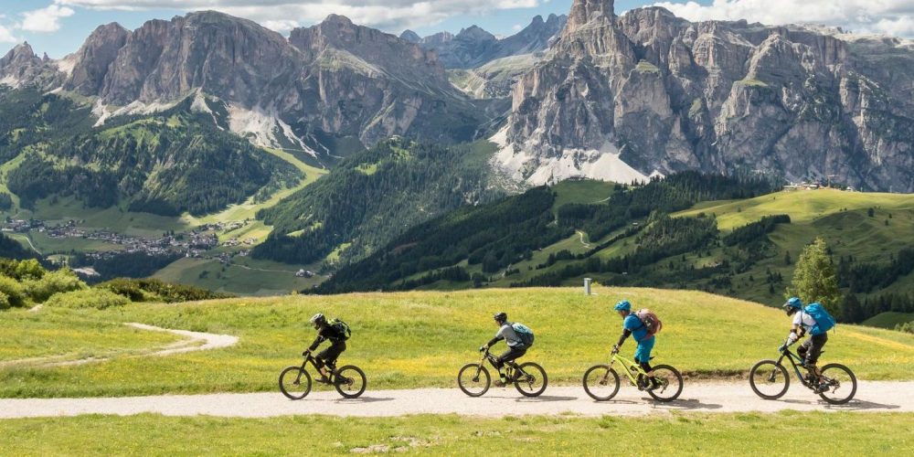 Cycling-Dolomites.jpg