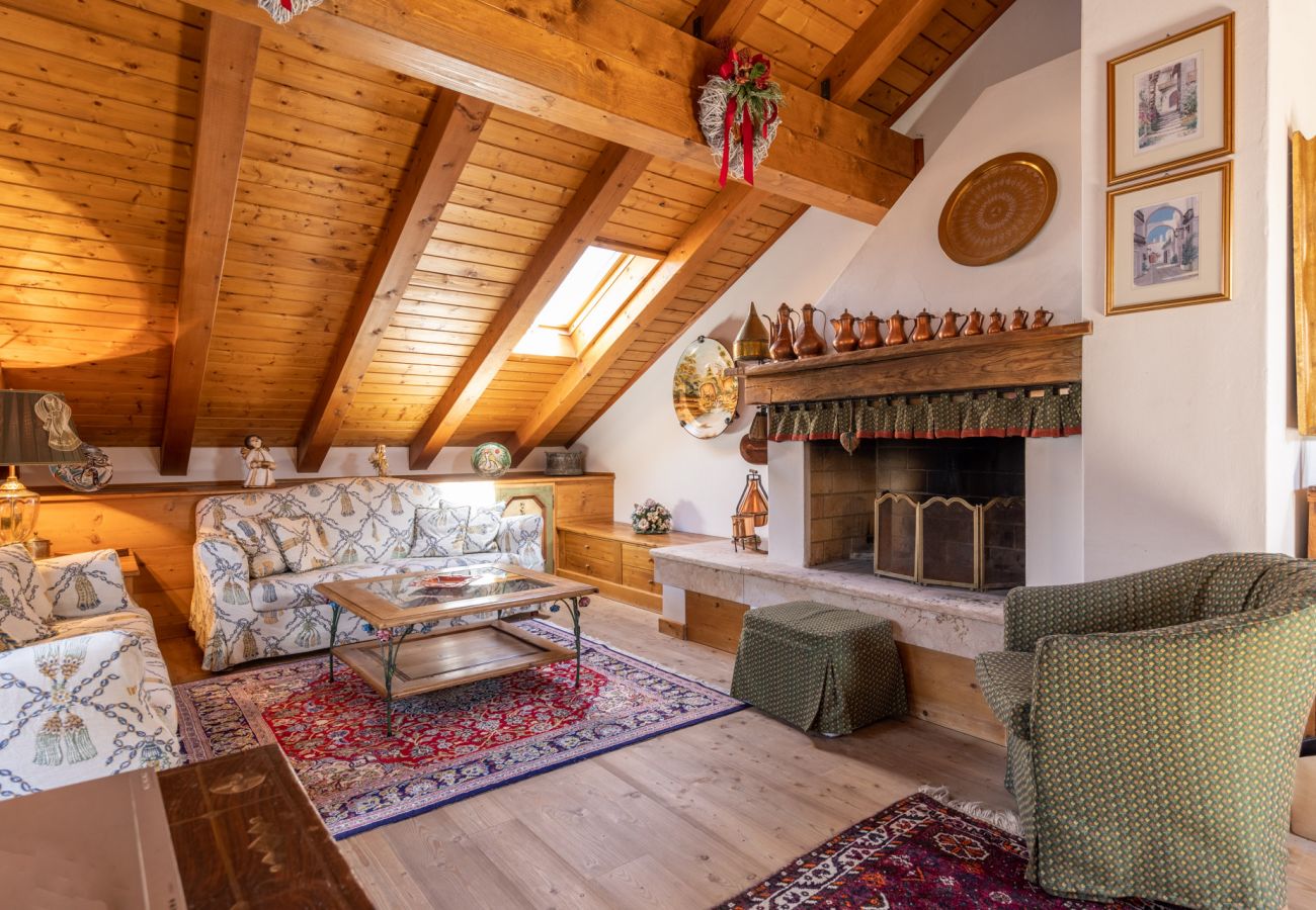 Ferienwohnung in San Vito di Cadore - Casa Belvedere 2 attic mit Dolomites view
