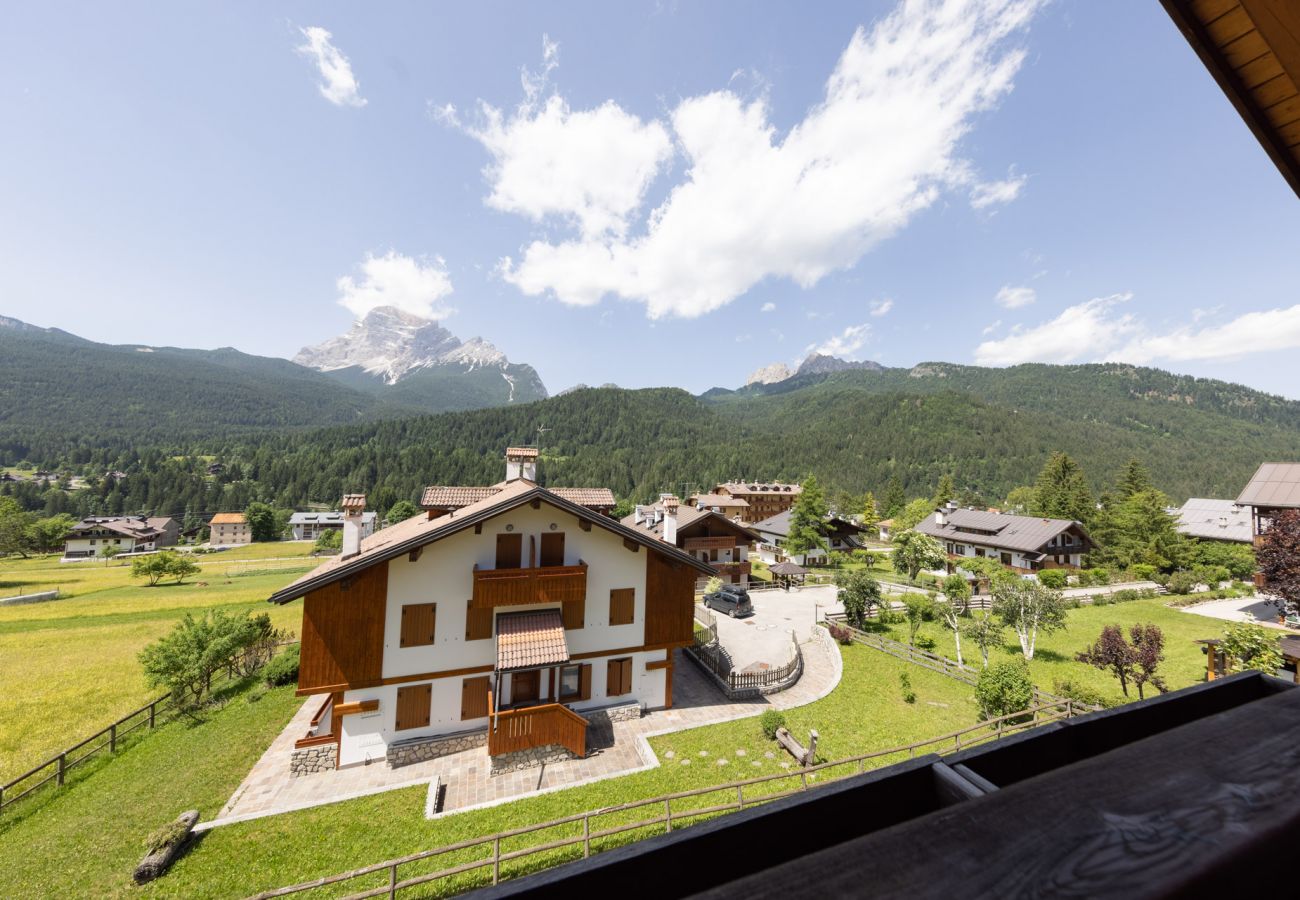 Ferienwohnung in San Vito di Cadore - Casa Belvedere 2 attic mit Dolomites view