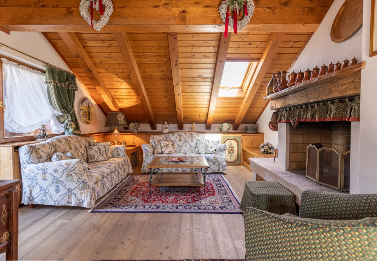 Ferienwohnung in San Vito di Cadore - Casa Belvedere 2 attic mit Dolomites view