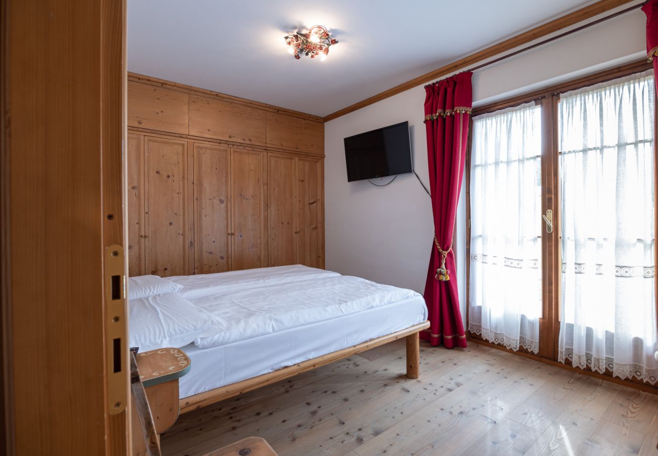 Ferienwohnung in San Vito di Cadore - Casa Belvedere 1  with Dolomites view