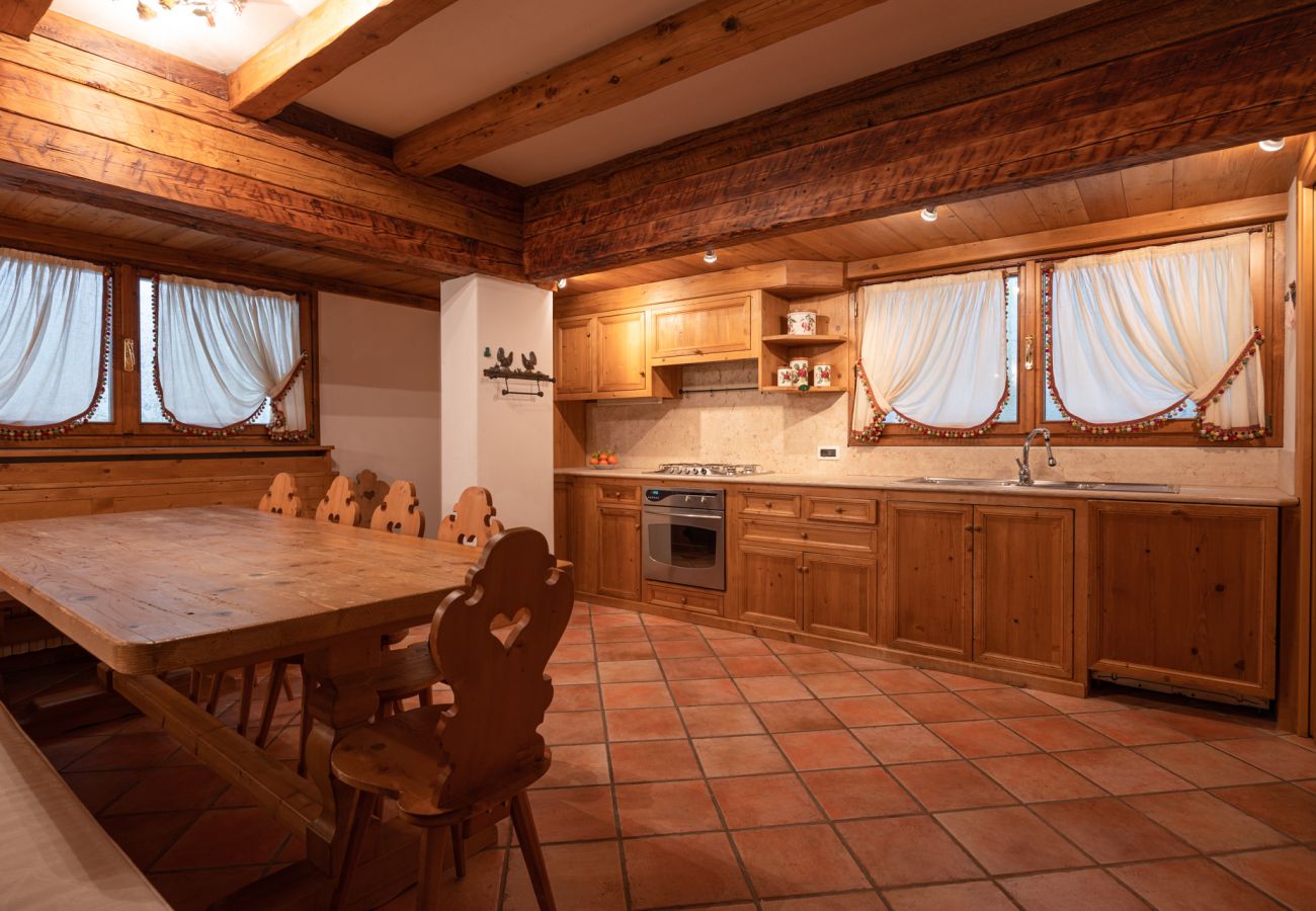 Ferienwohnung in San Vito di Cadore - Casa Belvedere 1  with Dolomites view