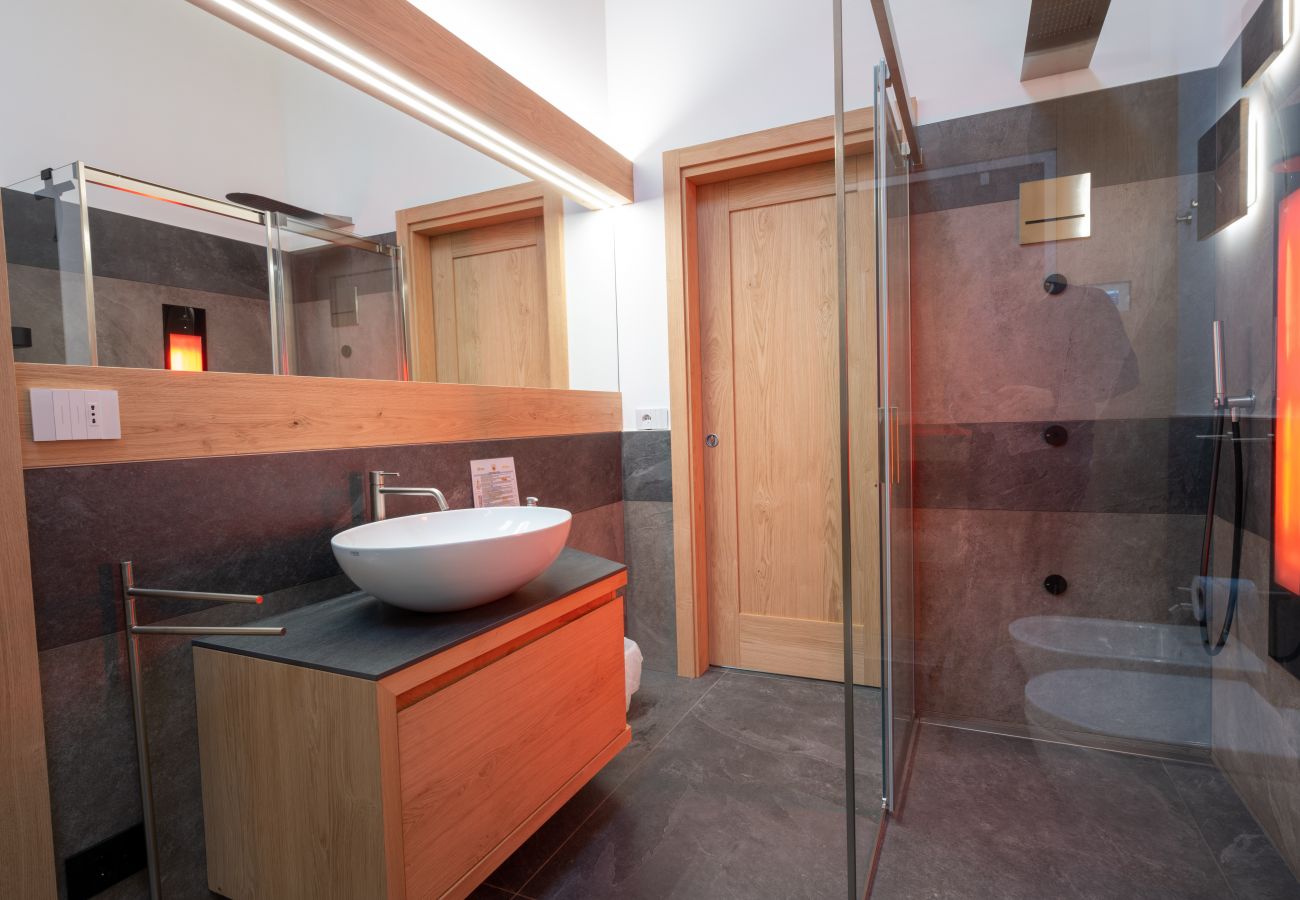 Ferienwohnung in Chies d´Alpago - Casera Cal De Mez Sora - Wellness Chalet