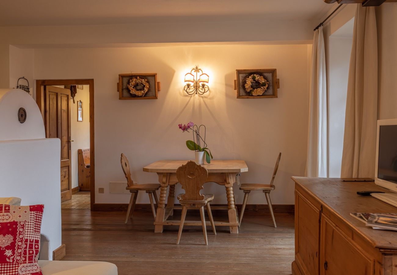 Ferienwohnung in Cortina d´Ampezzo - Casa Da l'Oio mit Balkon und Dolomitensicht