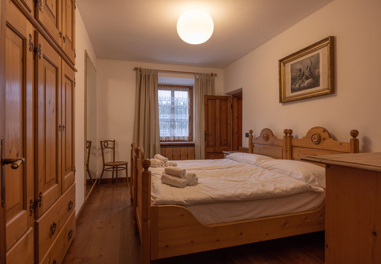 Ferienwohnung in Cortina d´Ampezzo - Casa Da l'Oio mit Balkon und Dolomitensicht