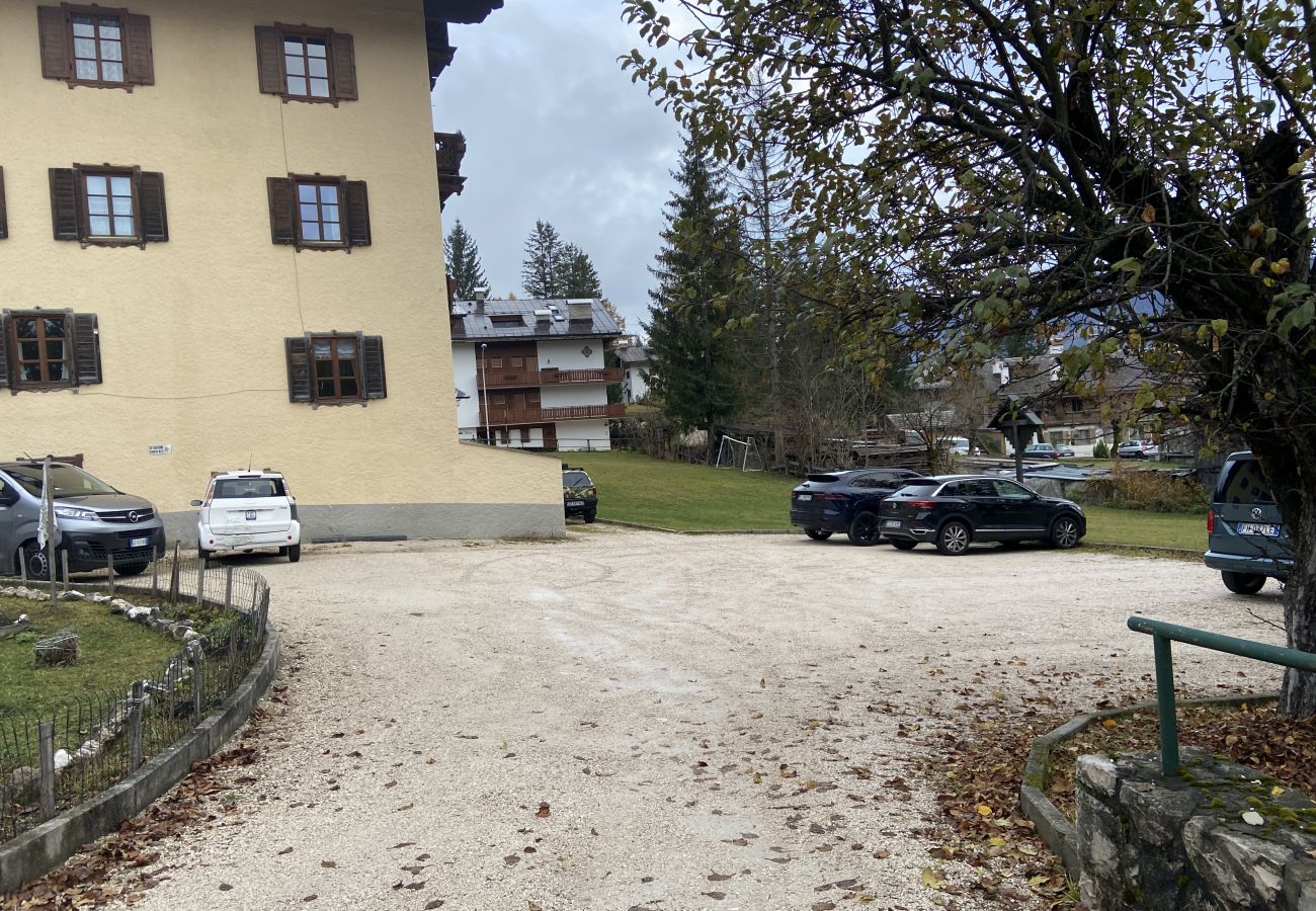 Ferienwohnung in Cortina d´Ampezzo - Casa Da l'Oio mit Balkon und Dolomitensicht