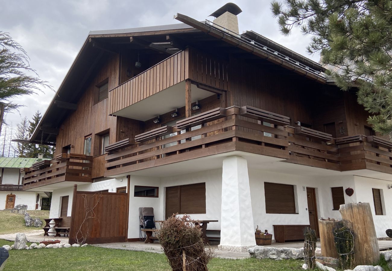 Ferienwohnung in Cortina d´Ampezzo - Casa Ca Dei Pini, inmitten der Natur