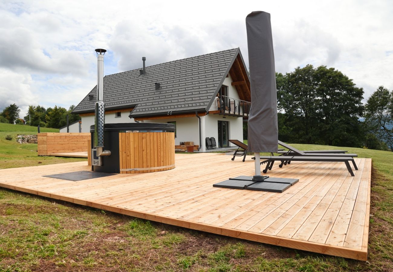 Ferienwohnung in Tambre - Casera Cinque Sensi , full optional wellness apartment