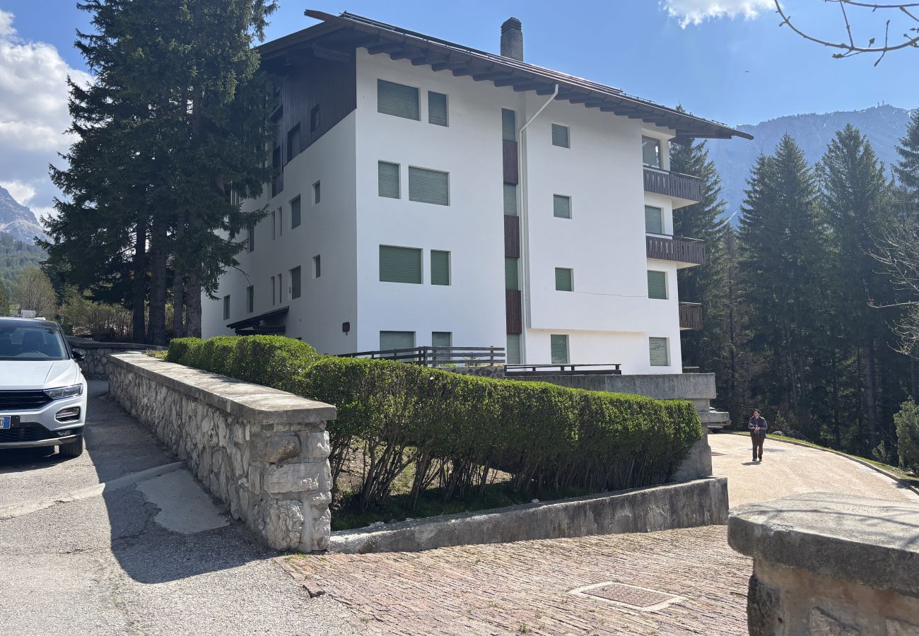 Ferienwohnung in Cortina d´Ampezzo - Ca' del Molin, große Wohnung mit Balkon und Garage