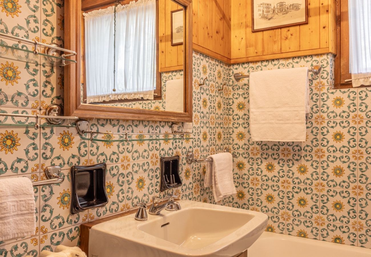 Ferienwohnung in Cortina d´Ampezzo - Ca' del Molin, große Wohnung mit Balkon und Garage