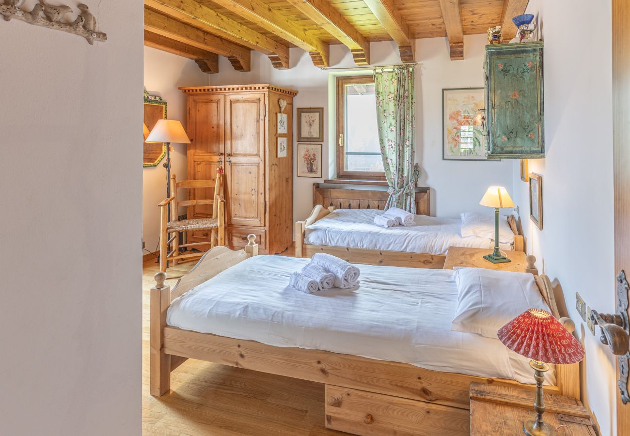 Ferienwohnung in San Vito di Cadore - Casa Scoiattolo, mit Panoramabalkon