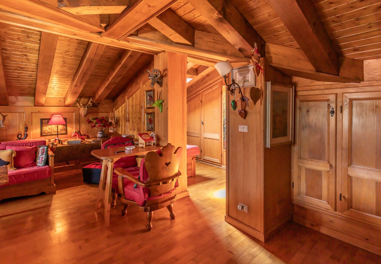 Ferienwohnung in San Vito di Cadore - Casa Scoiattolo, mit Panoramabalkon