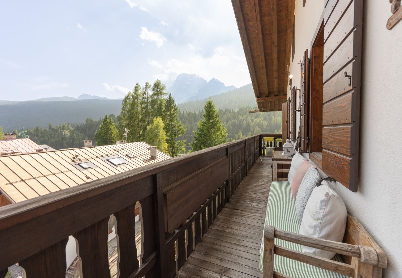 Ferienwohnung in San Vito di Cadore - Casa Scoiattolo, mit Panoramabalkon