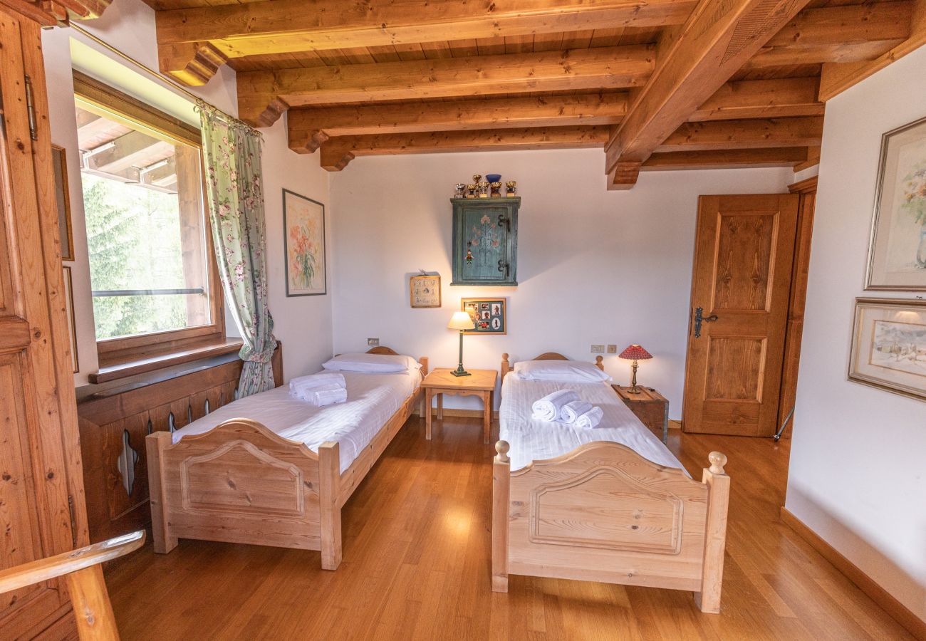 Ferienwohnung in San Vito di Cadore - Casa Scoiattolo, mit Panoramabalkon