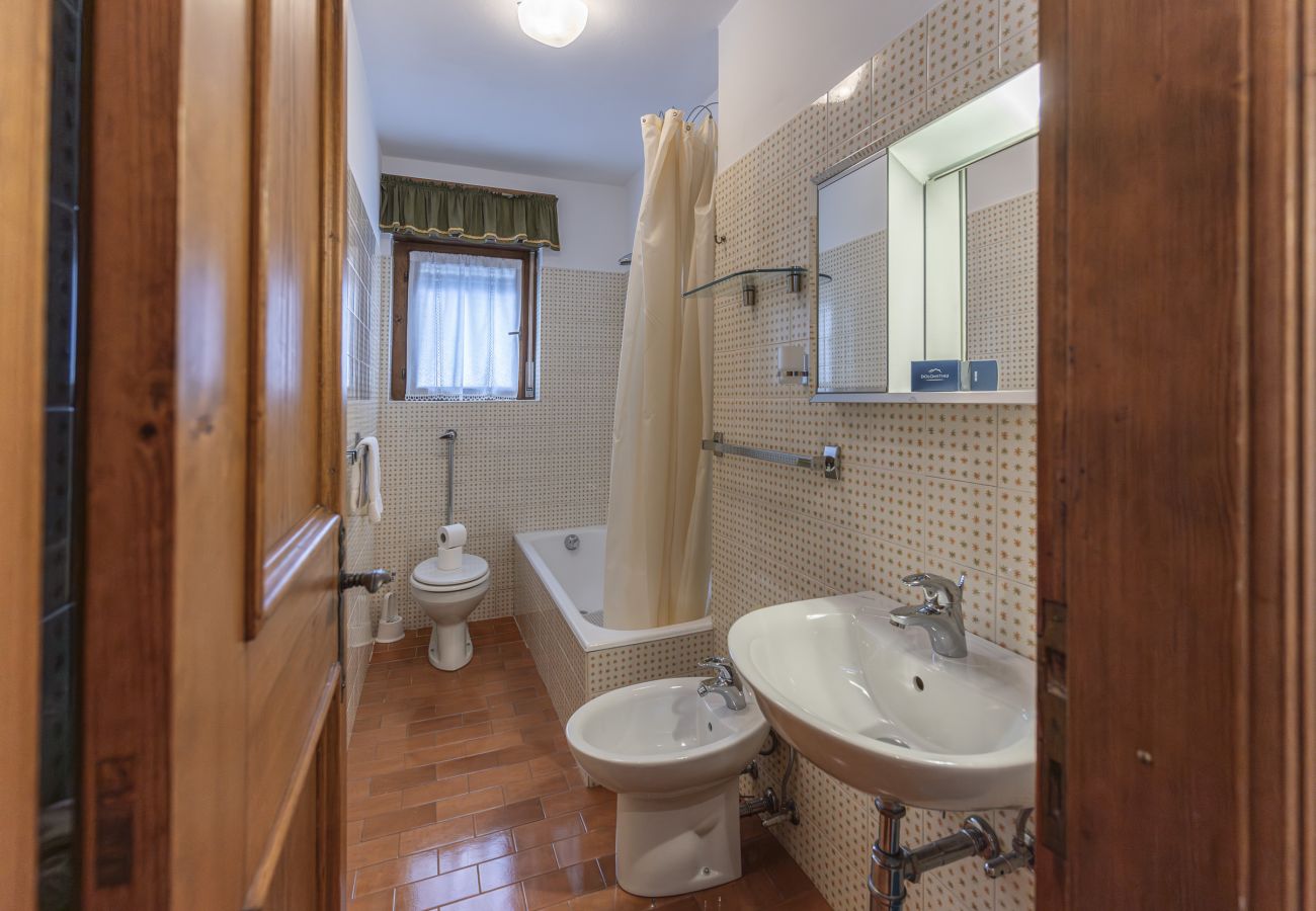 Ferienwohnung in Cortina d´Ampezzo - Casa Coccola, Panoramalage und umgeben von Natur