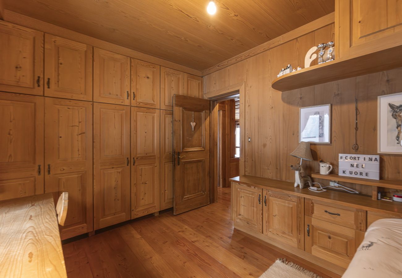 Ferienwohnung in Cortina d´Ampezzo - Casa Merisanda, komfortabel und von Grün umgeben