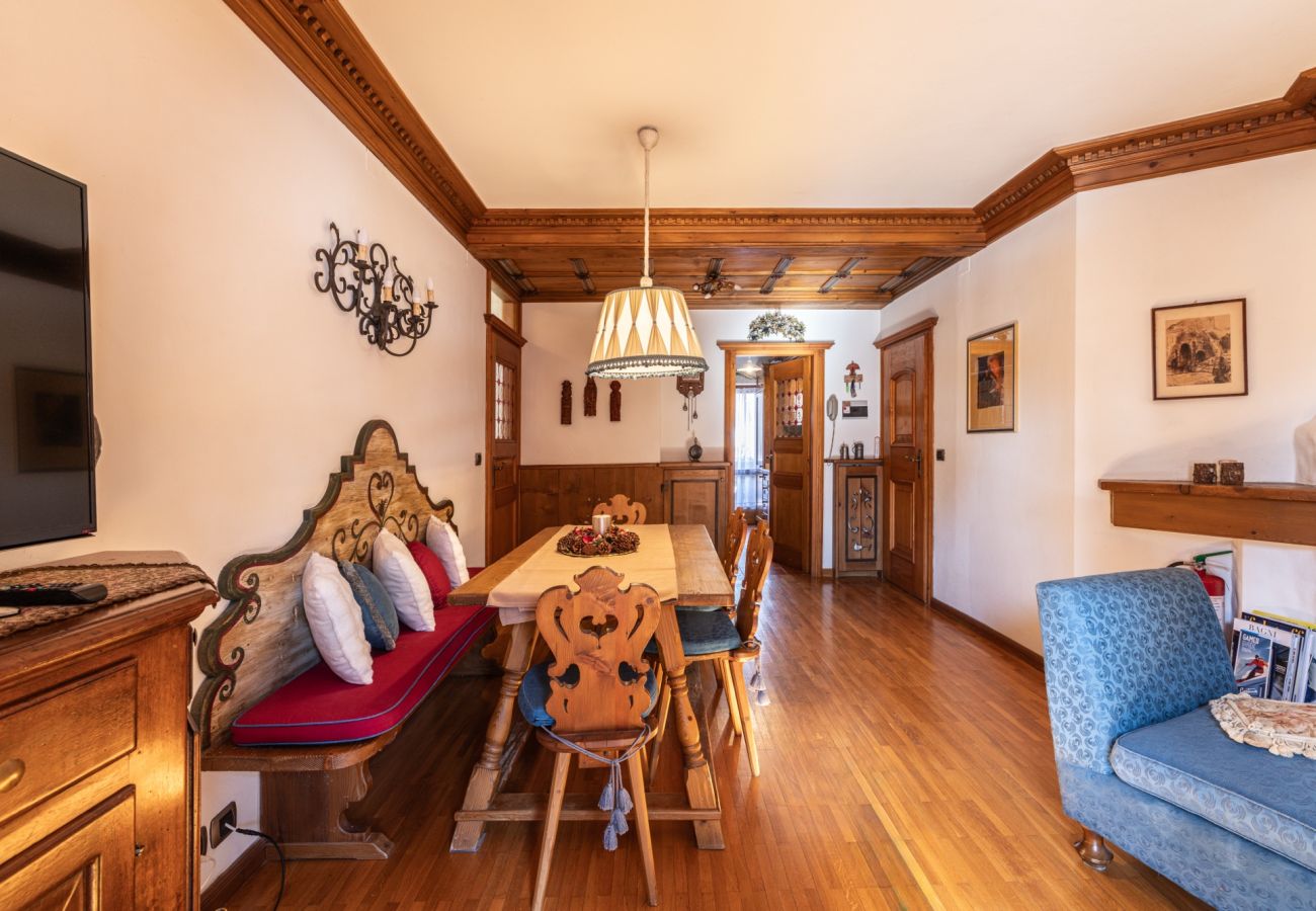 Ferienwohnung in Cortina d´Ampezzo - Casa Amalia mit Panoramaterrasse