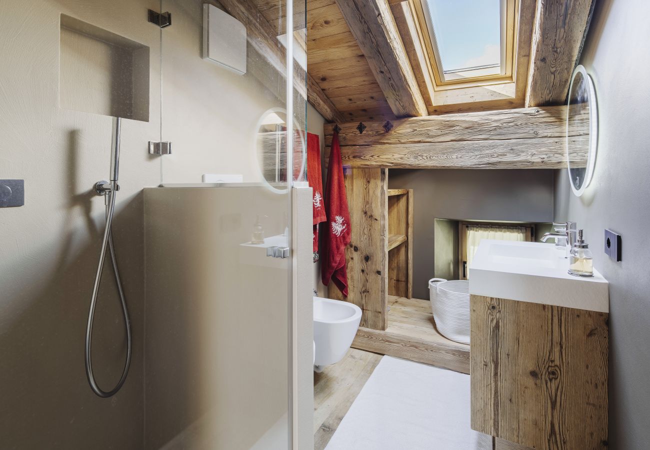 Ferienwohnung in Cortina d´Ampezzo - Casa Villa Diana, direkt an der Skipiste mit Panoramabalkon