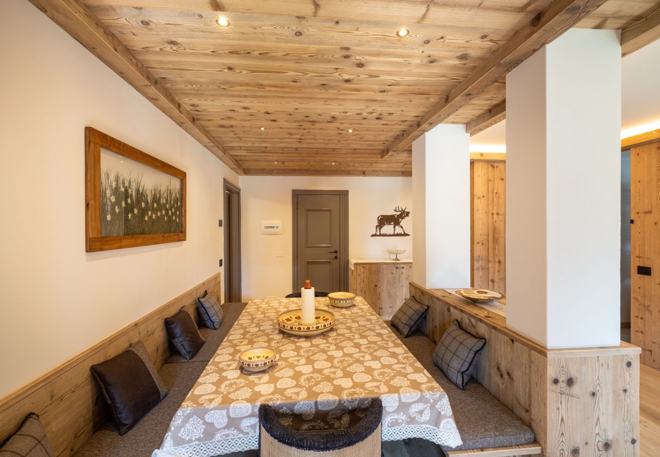 Ferienwohnung in Cortina d´Ampezzo - Casa Cosulich – elegante mit möblierter Terrasse und Dolomitenblick