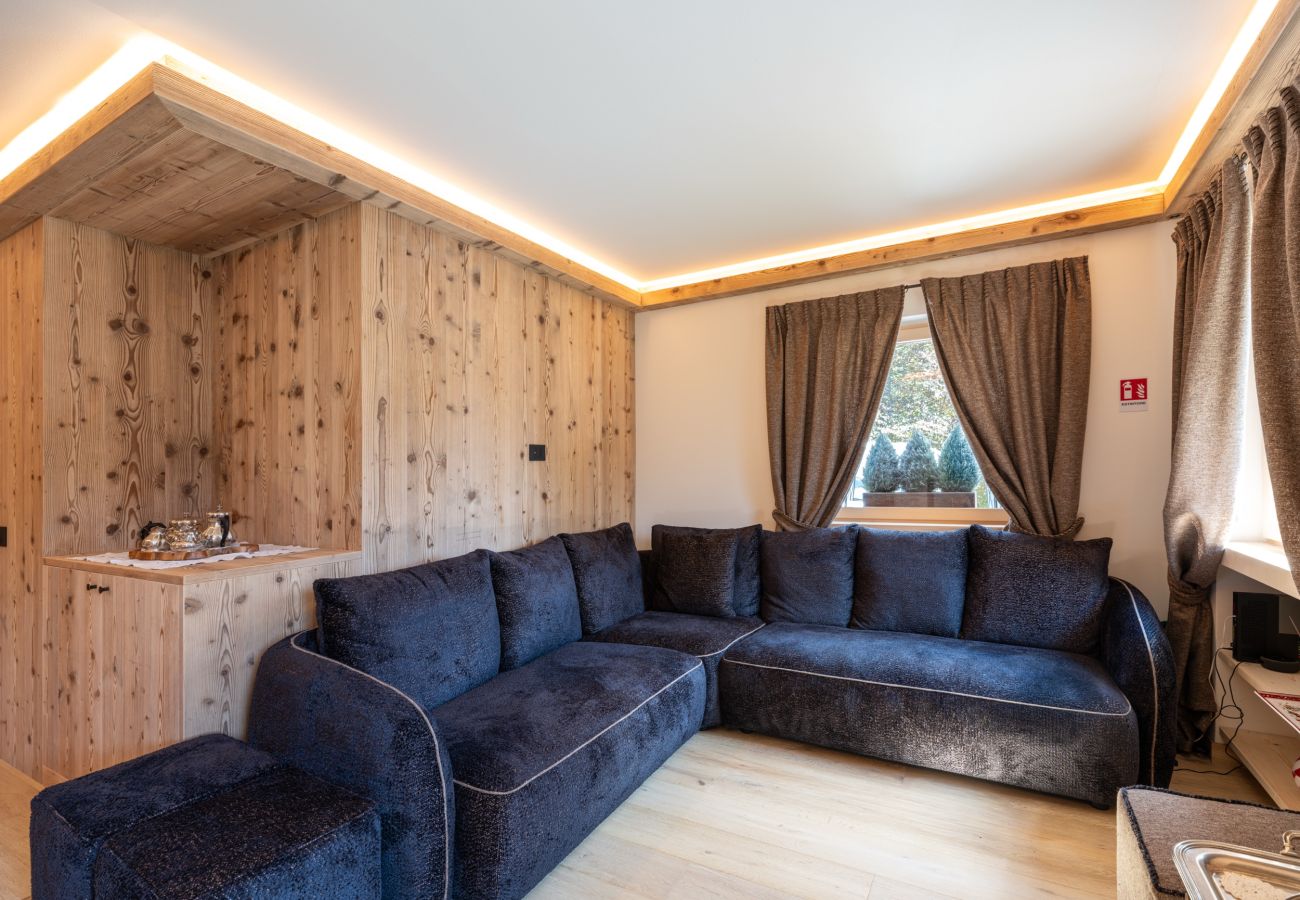 Ferienwohnung in Cortina d´Ampezzo - Casa Cosulich – elegante mit möblierter Terrasse und Dolomitenblick