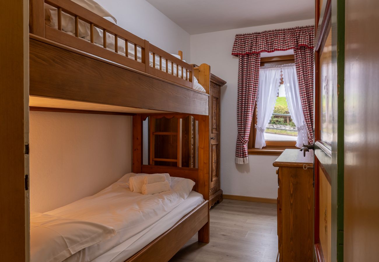 Ferienwohnung in Cortina d´Ampezzo - Casa Alberti mit Panoramabalkon und Parkplatz