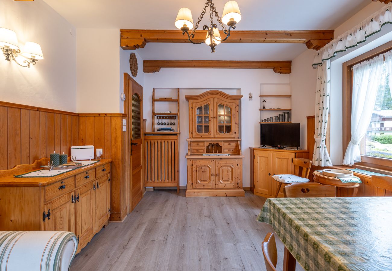 Ferienwohnung in Cortina d´Ampezzo - Casa Alberti mit Panoramabalkon und Parkplatz