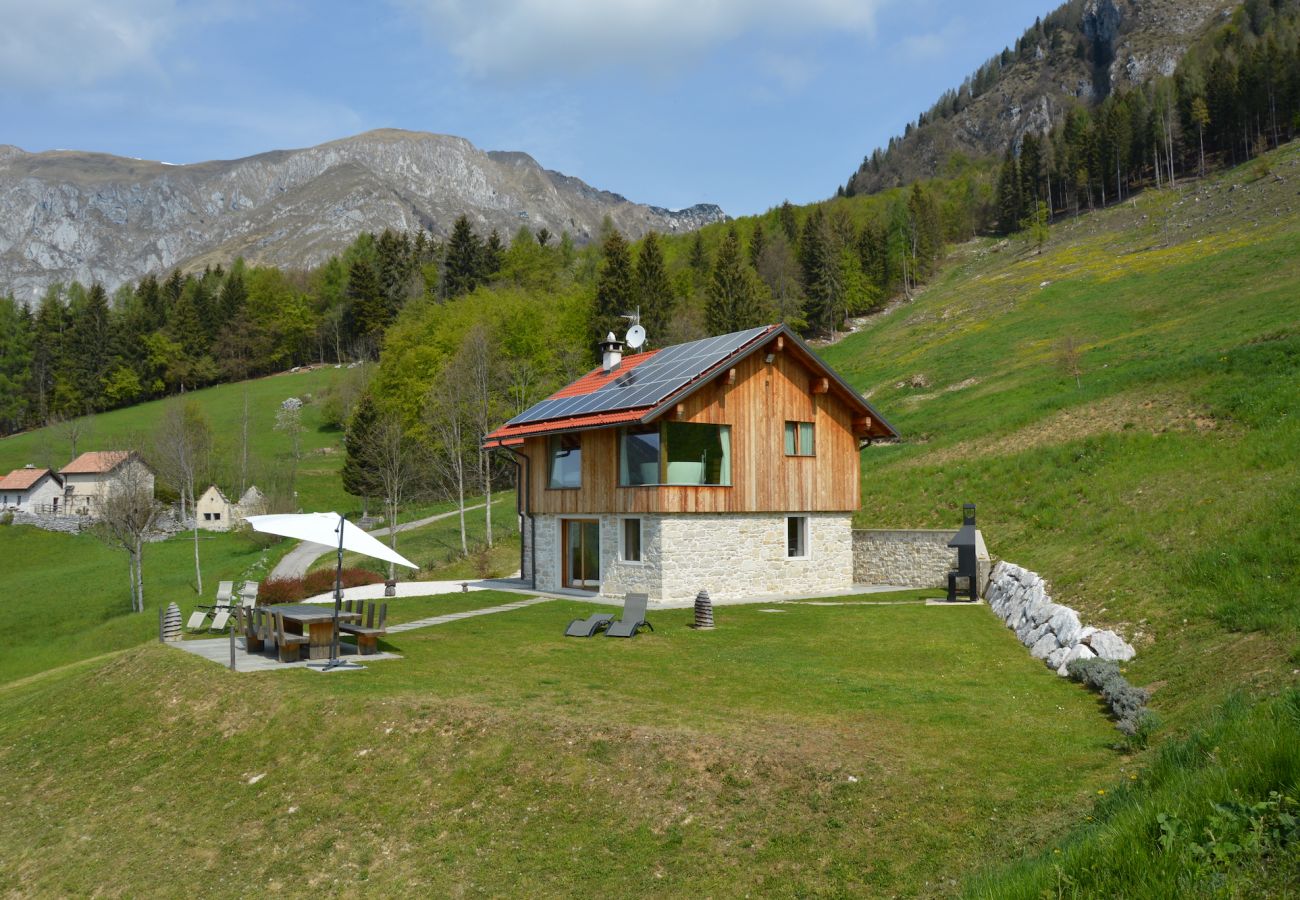 Chalet in Chies d´Alpago - Casera Degnona