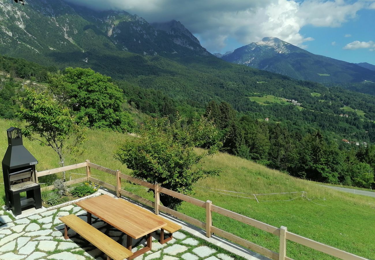 Farm stay in Chies d´Alpago - Casera Moda Luxury Chalet with sauna