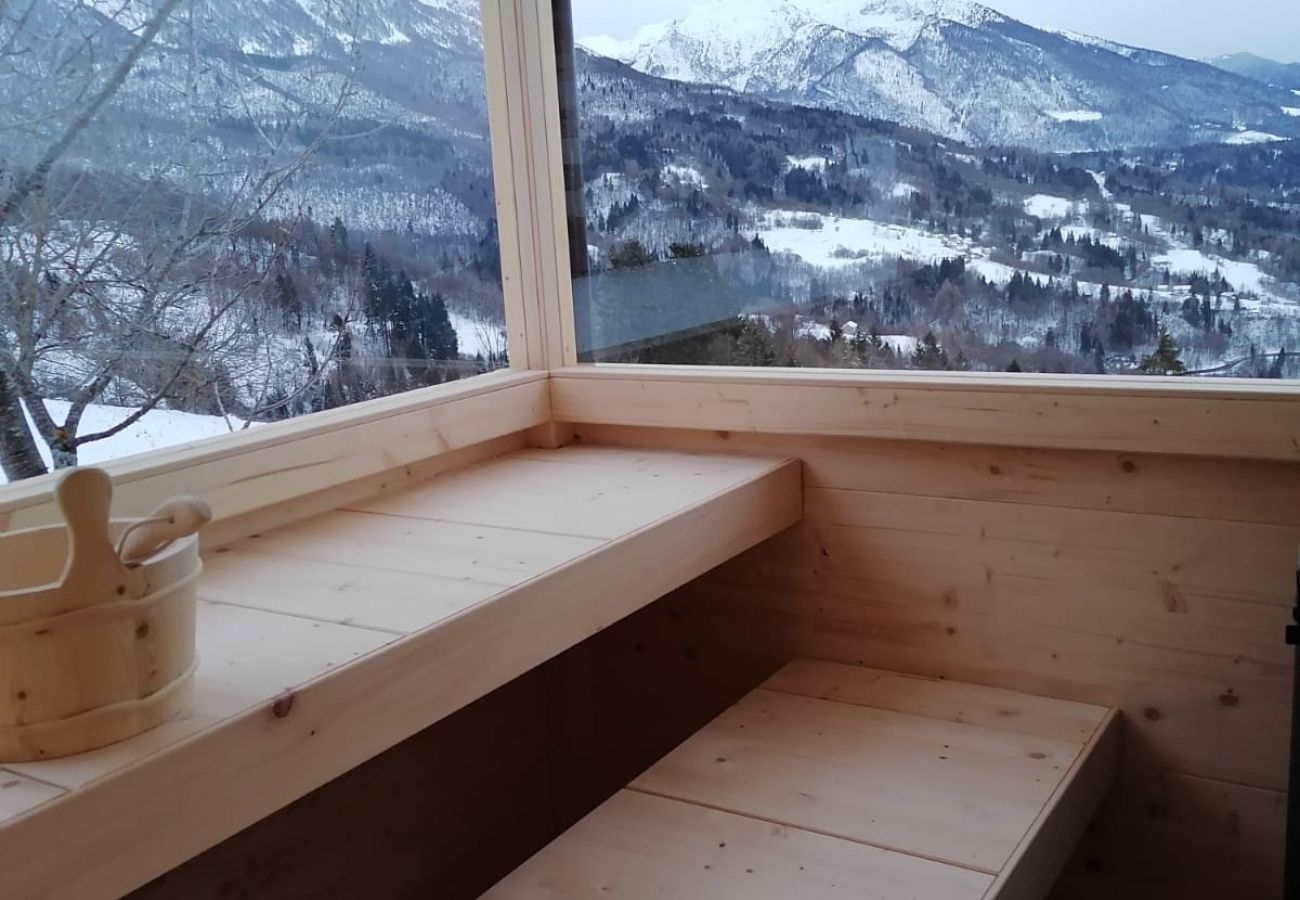 Farm stay in Chies d´Alpago - Casera Moda Luxury Chalet with sauna